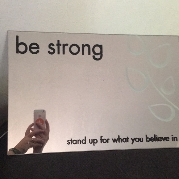 “Be strong” mirror - Picture 2 of 5